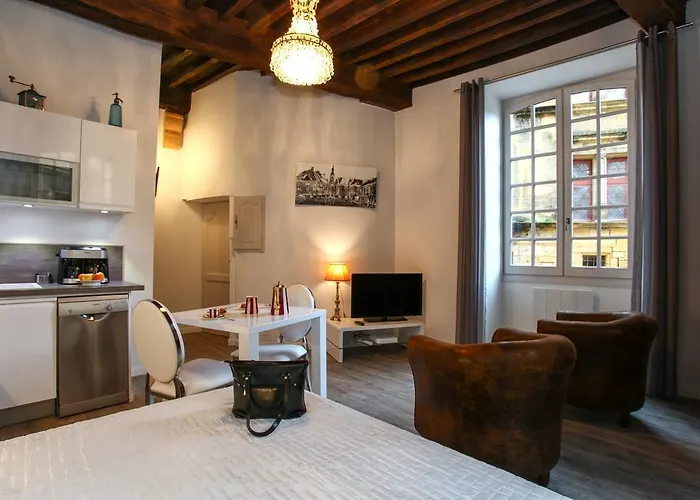 L\'Alcove